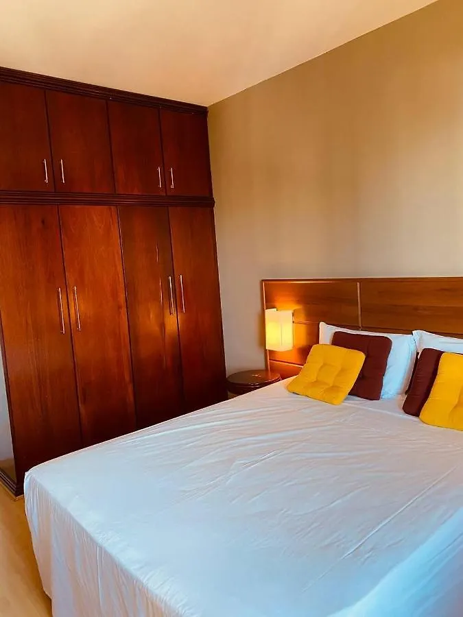 Apart-Hotel, Piscina, Tv A Cabo, Academia 约恩维利 4*,  巴西