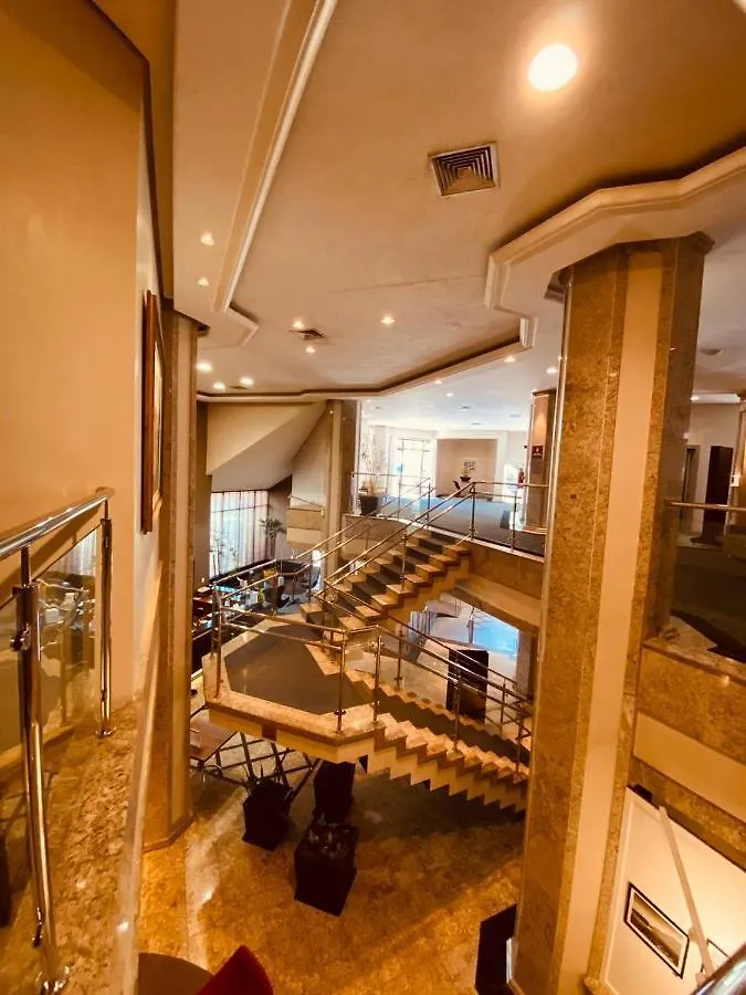 Apart-Hotel, Piscina, Tv A Cabo, Academia 约恩维利 酒店